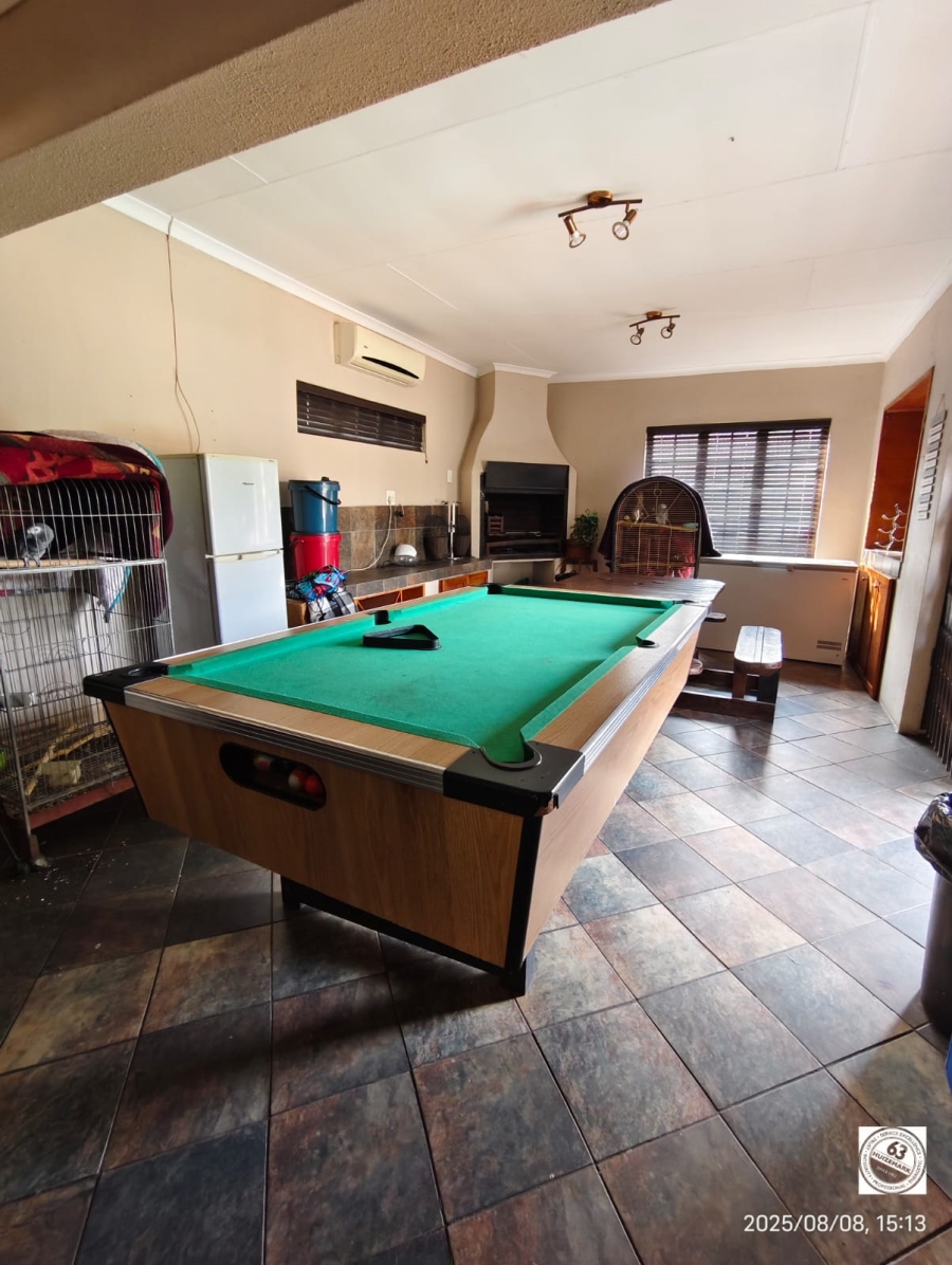 4 Bedroom Property for Sale in Vaalpark Free State